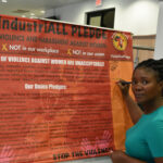 NUMSA подписывает обещание бороться против гендерного насилия