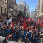Los trabajadores uruguayos reclaman un aumento del salario mínimo, cláusulas de género más PIB para la educación