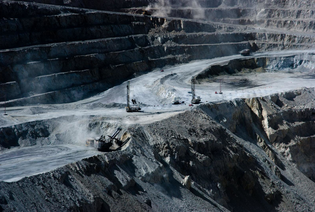 Mina Collahuasi, Chile. (Photo credit: Pablo Necochea on Flickr under Creative Commons)