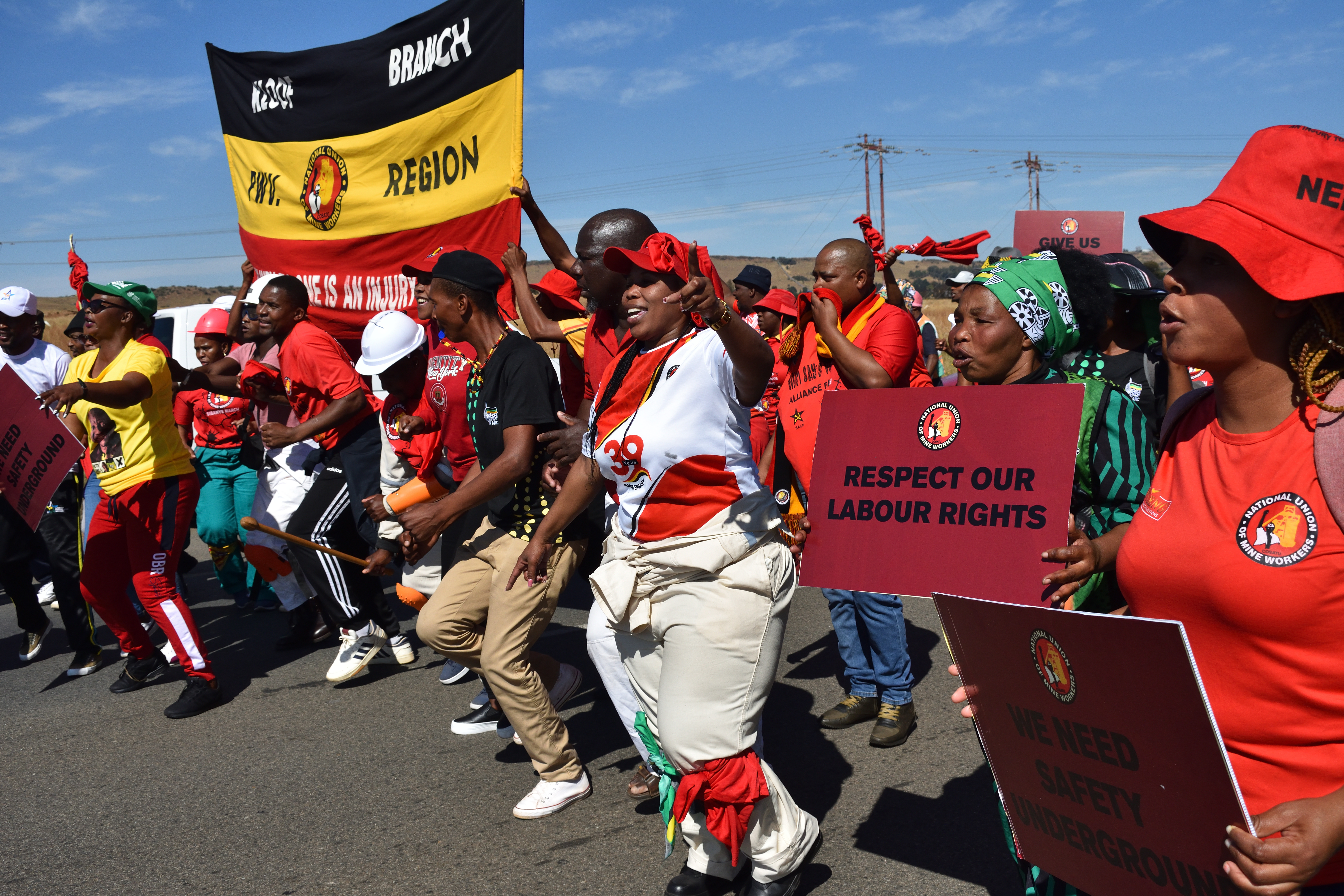 Union protests massive job loss at gold mines in South Africa ...