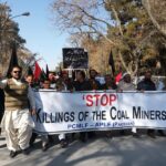 Les syndicats de mineurs partent manifester devant le club de la presse de Quetta, au Pakistan, le 31 décembre 2018 