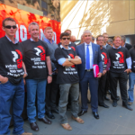 Protestataires devant l’Assemblée annuelle d’actionnaires de Rio Tinto à Melbourne