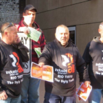 Protestataires devant l’Assemblée annuelle d’actionnaires de Rio Tinto à Melbourne