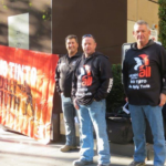 Protestataires devant l’Assemblée annuelle d’actionnaires de Rio Tinto à Melbourne
