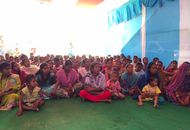 Представители перемещенных общин