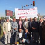 Workers protest over unpaid wages in Iraq, December 2014