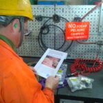 distribution of the leaflet in support of Mexican workers in Gerdau plant located in Villalba, Madrid