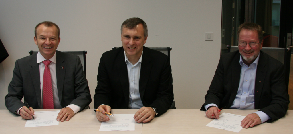Signing of GFA with Norske Skog and Fellesborbundet