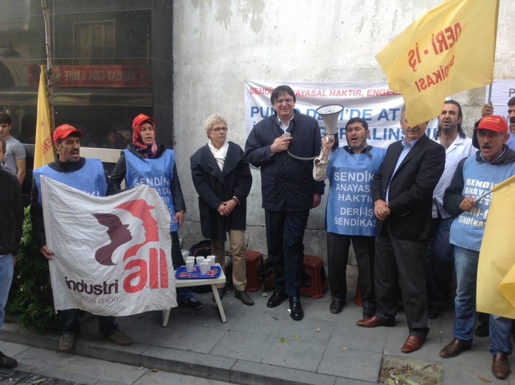 IndustriALL AGS Ozkan addresses picket - November