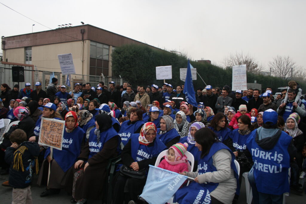 Picket line at Sisecam in Istanbul, Turkey, December 2012/January 2013