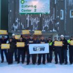 Les travailleurs du pétrole bravent la neige en Alaska. Source : USW 