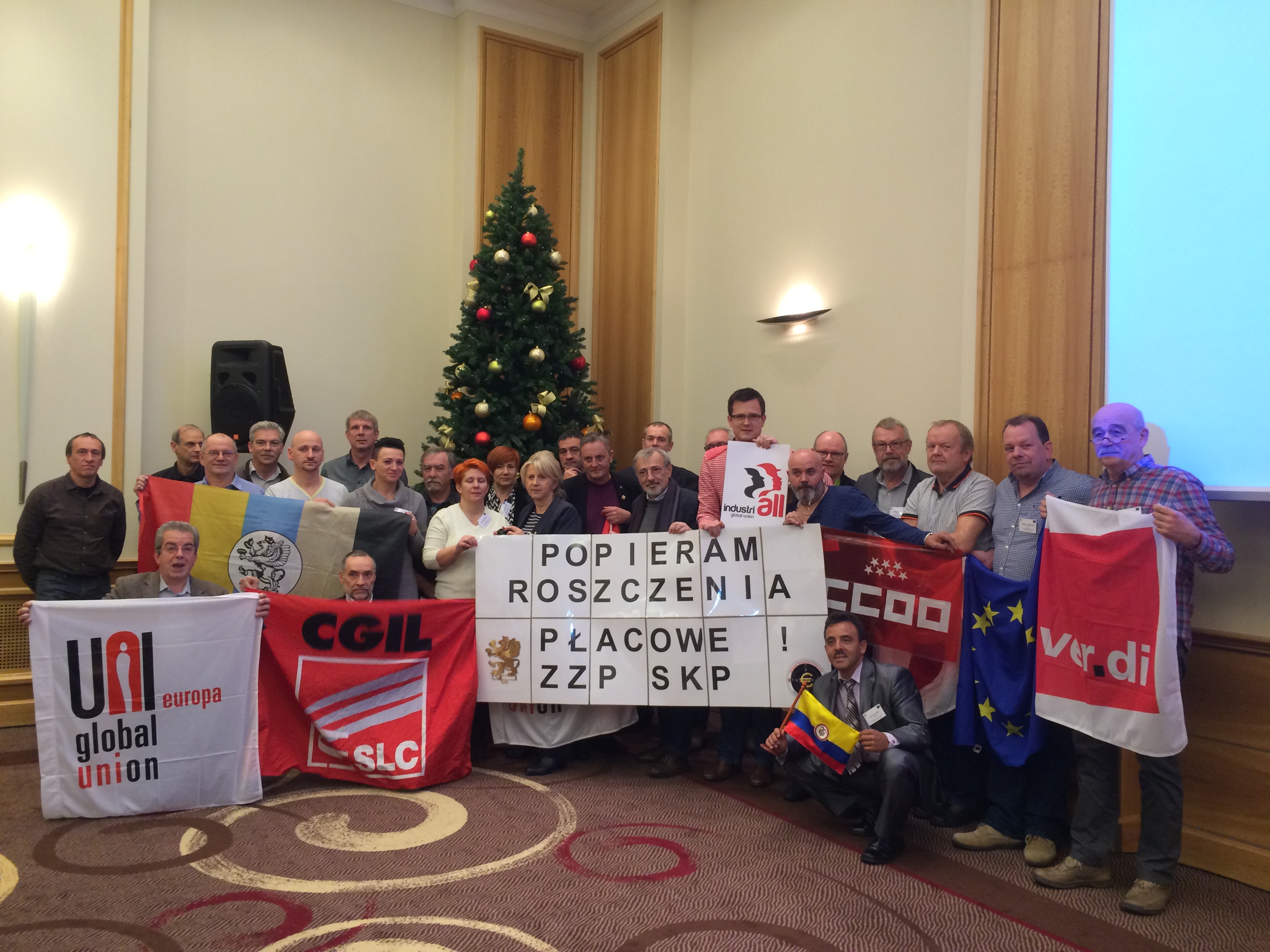 Новая профсоюзная сеть Smurfit Kappa уже потребовала у компании наладить диалог и уважать права работников