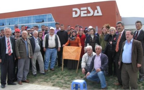 Rassemblement de Deri-Is devant l’usine DESA à Istanbul