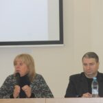 Жюри оценивает работу в малых группах